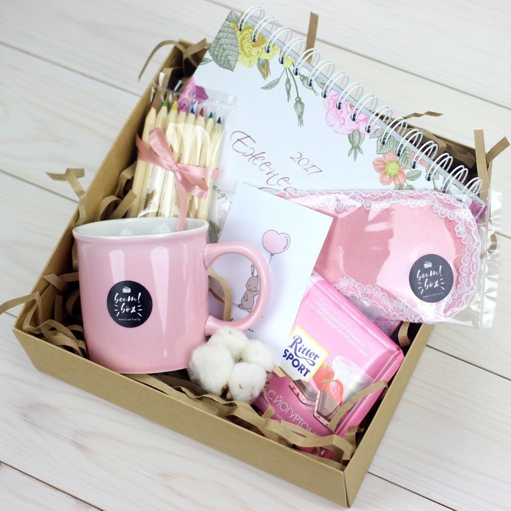 GIRLY GIRL MYSTERY BOX - Picture 10 of 14